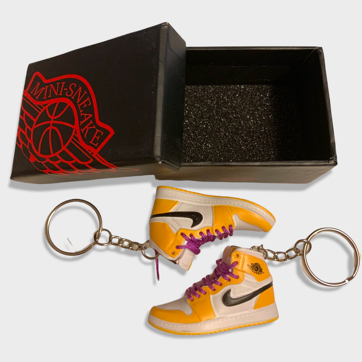 Portachiavi Mini Sneakers - Jordan 1 Mid SE Lakers