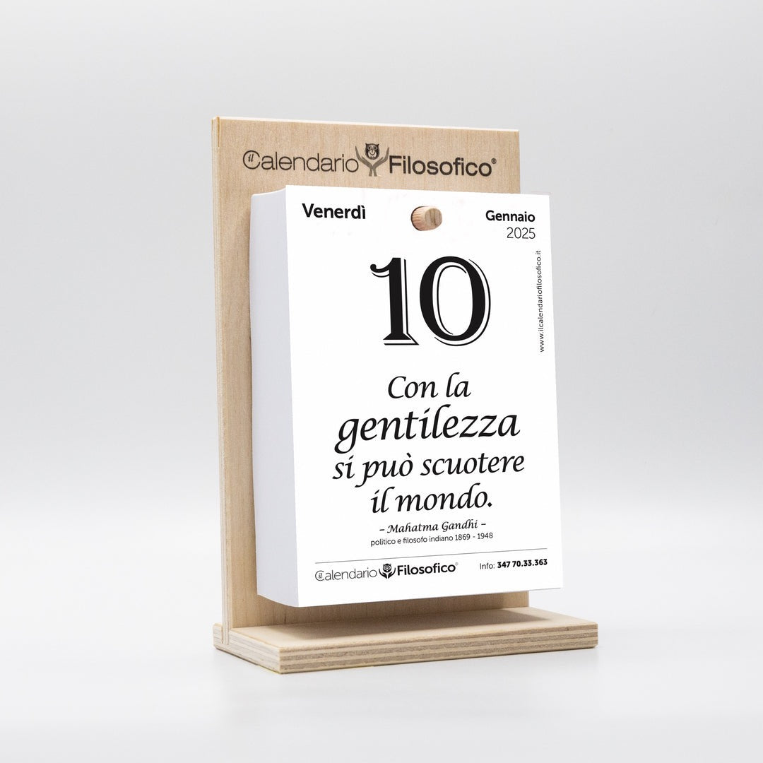 Calendario Filosofico 2025 - A6 PICCOLO  10x14 cm - con Supporto in Legno